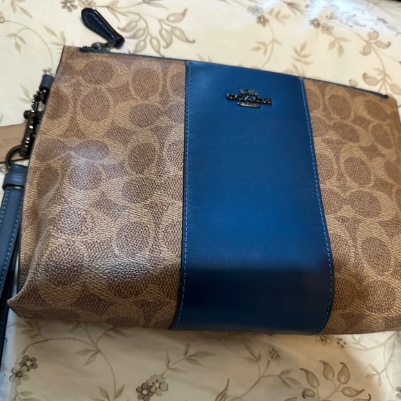 Coach clutch bag authentic - Picture 8 of 11